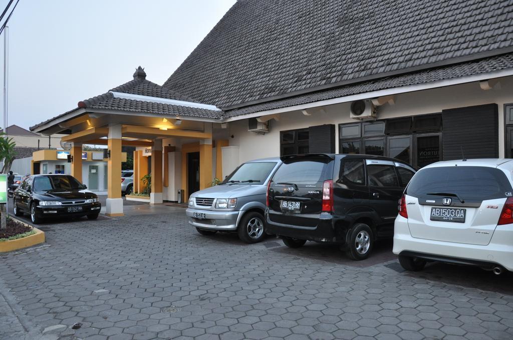 Hotel Wisanti Yogyakarta Exterior photo