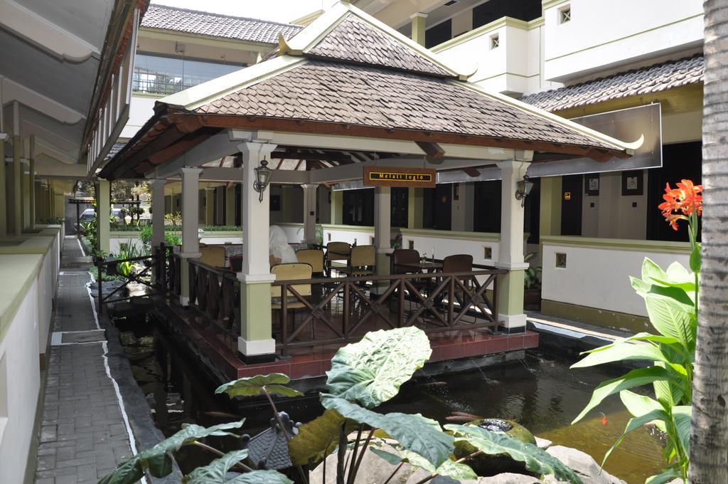 Hotel Wisanti Yogyakarta Exterior photo